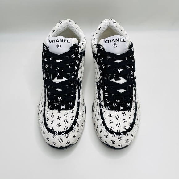 ❌❌SOLD Chanel 22A White Black CC Logos CC Logo Trainers Runners Sneakers - Picture 8 of 14